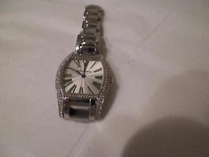 Make offer Girard-Perregaux Richeville Lady Diamond Stainless Watch, Quartz