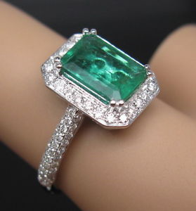 PRINCIPESCO ANELLO DONNA IN ORO BIANCO CON SMERALDO COLOMBIA E DIAMANTI