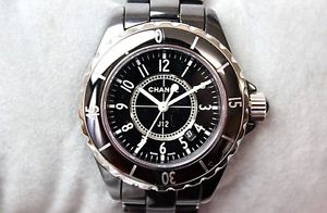 Pre-Owned CHANEL J12 H3131 Ladies Black Quartz Watch, MD