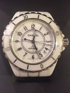 Chanel J12 Model H0970 White Ceramic Mid Size Automatic Unisex Watch EUC!