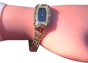 10k Yellow Gold Diamond Cut Heart Bracelet Watch