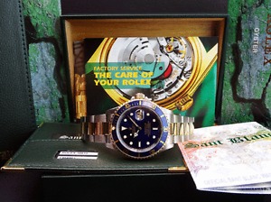 ROLEX - 18kt Gold & Stainless SUBMARINER Blue Index 