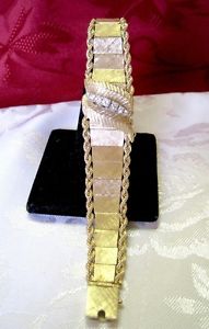 RARE ELOGA 14K YELLOW GOLD PEEK A BOO LADIES GENUINE DIAMOND .50 CTW SWISS WATCH