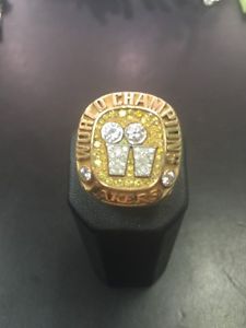 La Lakers Authentic Championship Ring 2001 BACK TO BACK 14 K