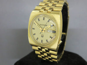 Bulova Accutron 18k Yellow Gold On Bracelet