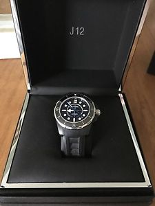 chanel j12