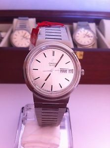 VINTAGE OMEGA QUARTZ ELECTRONIC SWISS MADE REF.52425