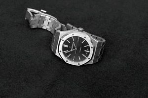 Pre owned and authentic Audemars Piguet in stainless steel