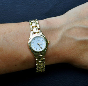 Vintage MINT Ladies Movado Solid 14k Gold Watch 7425982 White Dial, with Box