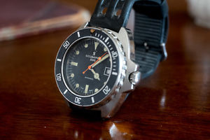 Authentic SCUBAPRO 500 Stainless Steel AUTOMATIC Diving Divers Watch, Running
