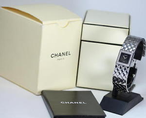 Auth CHANEL H0489 Matelasse Diamond Bezel Ladies Wrist Watch Quartz w/BOX_217471