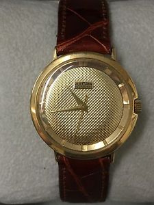 VULCAIN CENTENARY 18K YELLOW GOLD