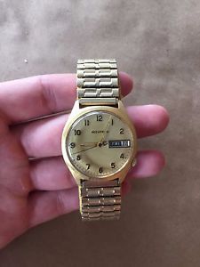Accutron by Bulova watch M9 14K Gold