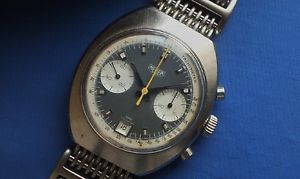 Vintage 1970s HEUER ref.73473NS  PANDA Chronograph Valjoux 7734 Poor Man Carrera