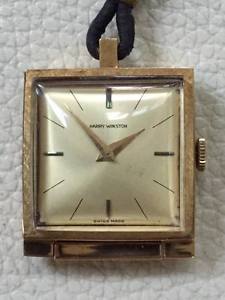 Harry Winston 18k Yellow Gold Desk travel Watch