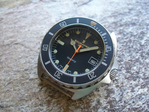 vintage Scubapro 500 Quartz diver's watch... excellent original condition!