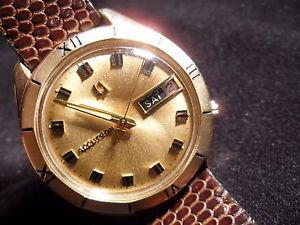 Rare Solid 14K Gold Bulova Accutron Wrist Watch with Day/Date Near mint Classic!