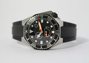 Girard Perregaux Sea Hawk Black Dial Ref.: 49960 neuwertig mit Box & Papiere
