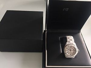 Montre Chanel J12 Céramique Blanche 38mm