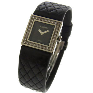 Auth CHANEL Vintage CC Quilted Mademoiselle Wristwatch Diamond Bezel LP12440