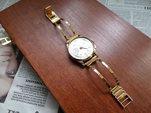 VINTAGE CHRONOGRAPH SUISSE MENS 18CT SOLID GOLD WATCH
