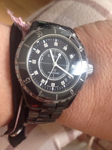 Montre Chanel J12 Index Diamants