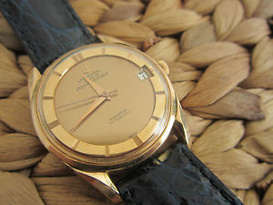 Rare Universal Geneve Polerouter Date Pien Pan Rose Gold 18k Mint condition