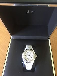 Chanel J12 White Diamond Chrono H1008