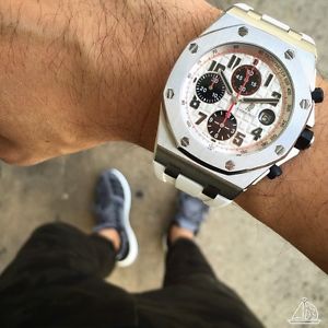 AUDEMARS PIGUET ROYAL OAK OFFSHORE PANDA DIAL WHITE RUBBER MINT BOX & PAPERS