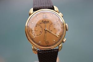 FANTASTIC 1940s VINTAGE 18 K SOLID GOLD MINERVA CHRONOGRAPH WATCH STEPPED LUGS