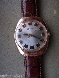 Raketa, Pakema Russische Herren Armbanduhr 70er aus massiven 583er Rotgold, Top