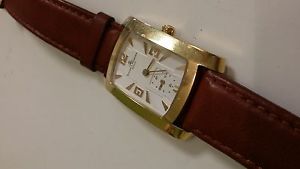 Baume & Marcier 18 kt gold mans watch