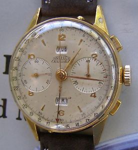 VINTAGE ANGELUS CHRONODATO CHRONOGRAPH WRIST WATCH WITH CALENDAR