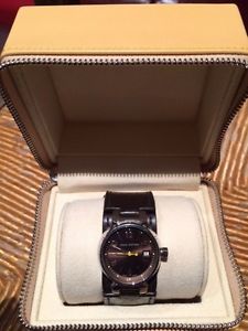MONTRE Louis Vuitton femme modèle TAMBOUR