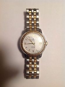 18 Kt gold Croton Watch