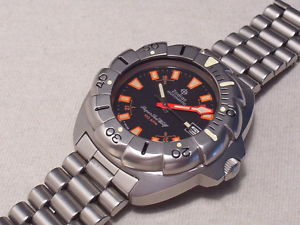 ZODIAC SUPER SEAWOLF AUTOMATIC DIVER, 1000M/3300FT, MINT CONDITION, FULL KIT