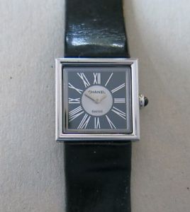 Original Chanel 1990s-2000s Mademoiselle SOLID Platinum Ladies Wristwatch NICE