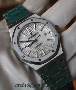 Audemars Piguet AP Royal Oak 15400ST SILVER DIAL 41mm 15400ST.OO.1220ST.01 NIB