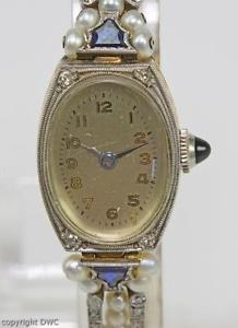 Dau Antike Damen Armbanduhr mit Diamanten Perlen in aus 585 Gold Art-Deco 1920