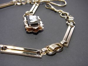 Uhrenkette antik um 1900 Rose- Gold 585 mit Medaillon Anhänger Onyx Frauen Kamee