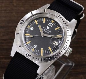 WITTNAUER Divers watch original black dial rotating bezel automatic winding 1960